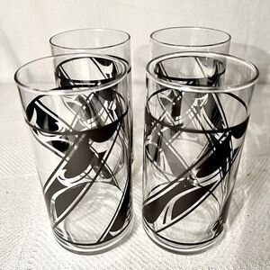 Libbey Tumblers Set of 4 With Three Black Diagonal Bands Leaf Design 14 Oz EVC.